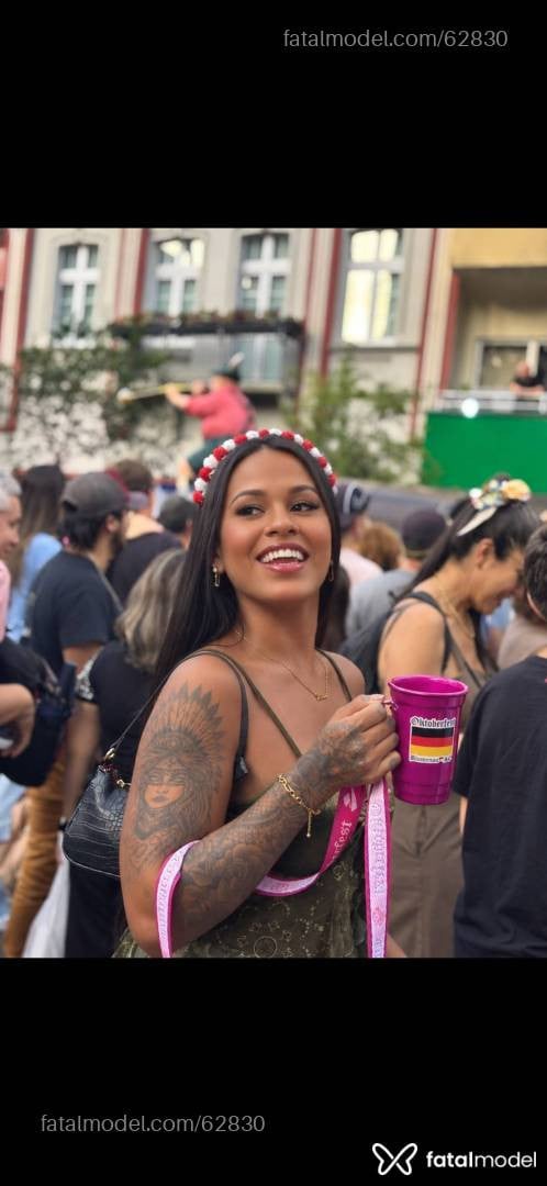 Acompanhante mulher trans morena (o) de olhos pretos - Yasmim indiaaaa
