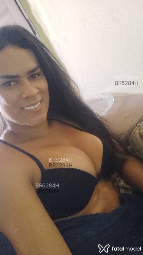 Acompanhante mulher trans morena (o) de olhos castanhos em Embu - Nina lins