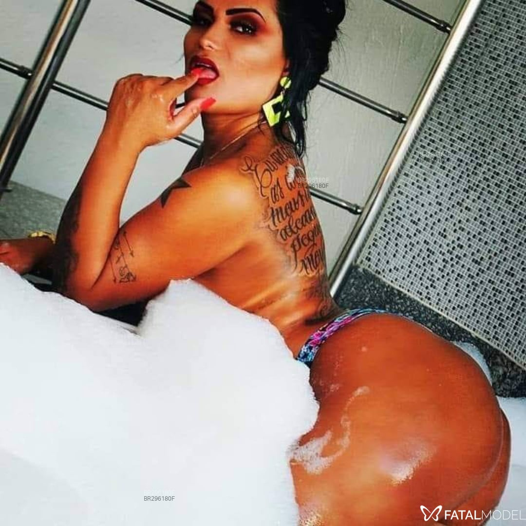 Acompanhante travesti morena (o) de olhos castanhos em Redenção - PEURIS HILLARY