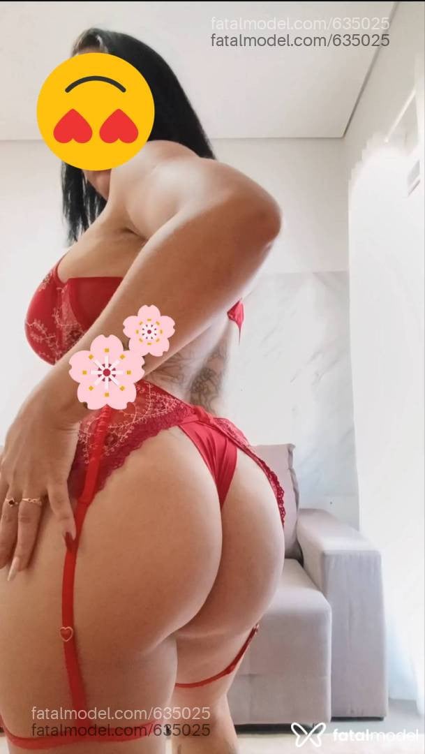 Acompanhante mulher morena (o) de olhos castanhos - Julia