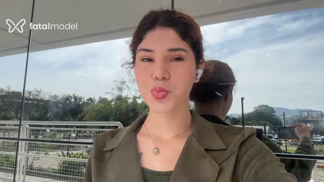 Acompanhante mulher trans ruiva (o) de olhos castanhos - Samantha Andrade