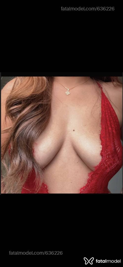 Acompanhante mulher com cabelo castanho de olhos castanhos - Amanda Lages