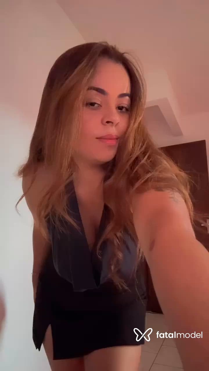 Acompanhante mulher com cabelo castanho de olhos castanhos - Amanda Lages