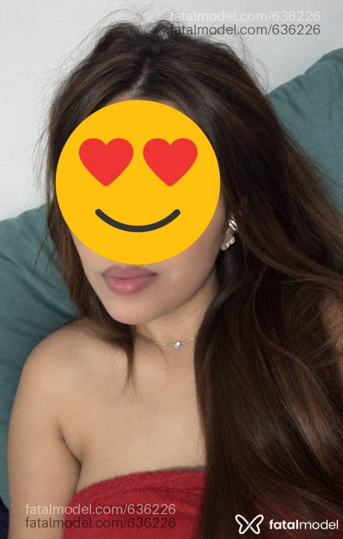 Acompanhante mulher com cabelo castanho de olhos castanhos - Amanda Lages
