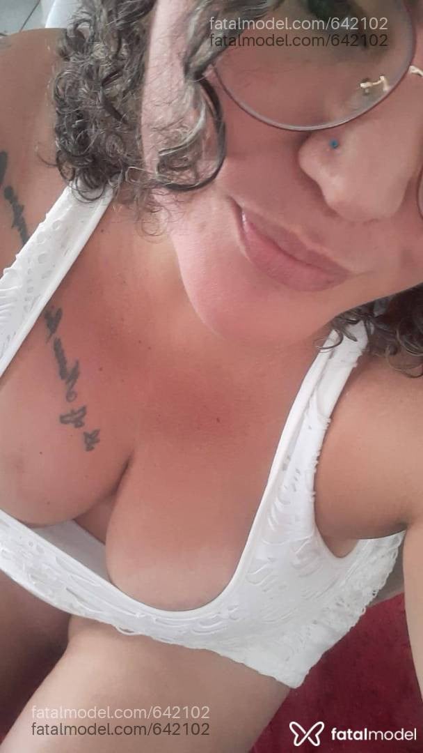 Acompanhante mulher loira (o) de olhos castanhos - Laly Beby