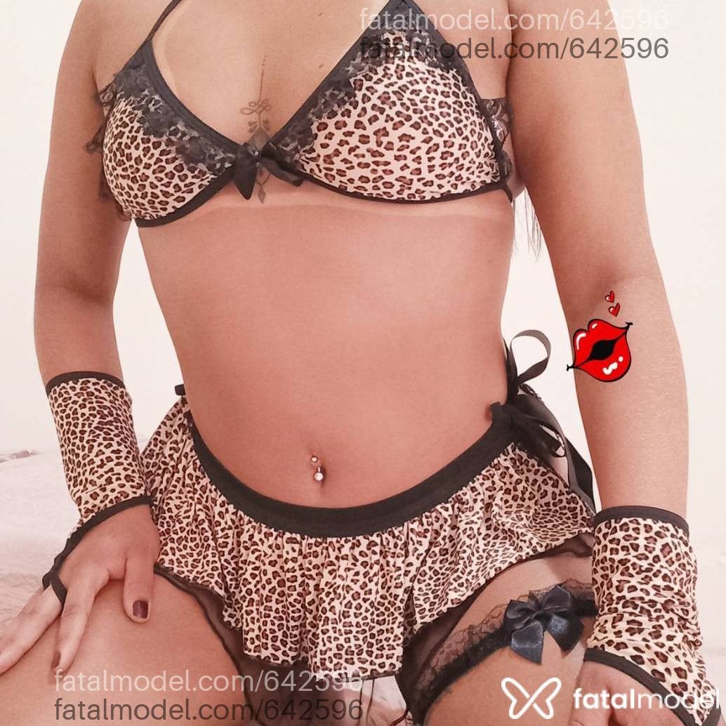 Acompanhante mulher morena (o) de olhos mel em Araguaína - Vitória