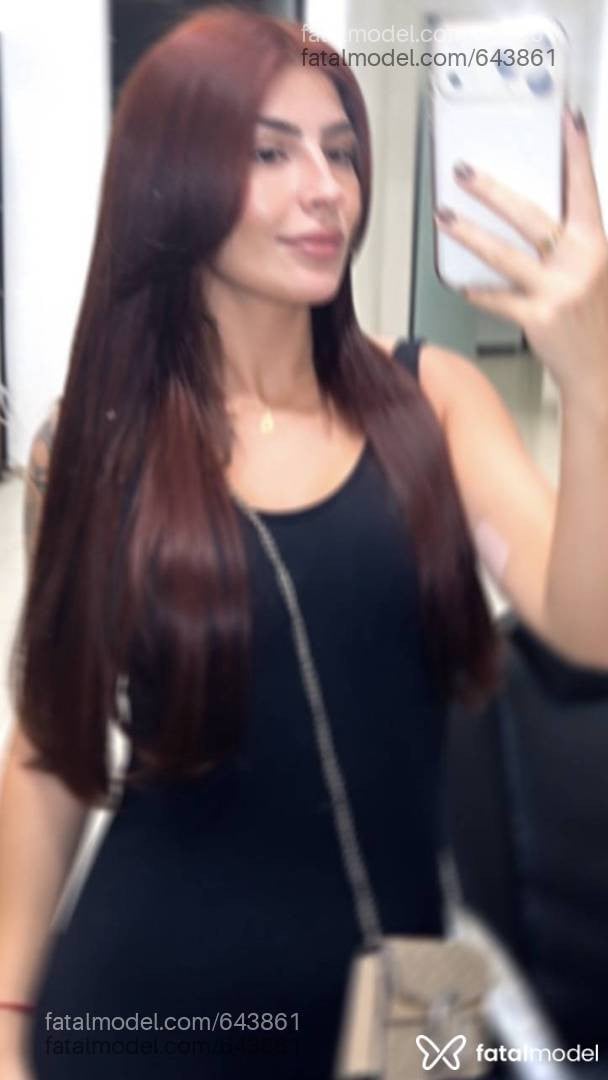 Acompanhante mulher ruiva (o) de olhos castanhos - Bruna Melo