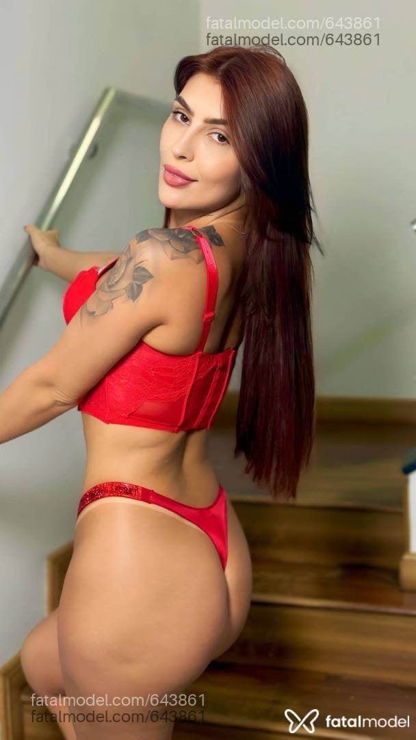 Acompanhante mulher ruiva (o) de olhos castanhos - Bruna Melo