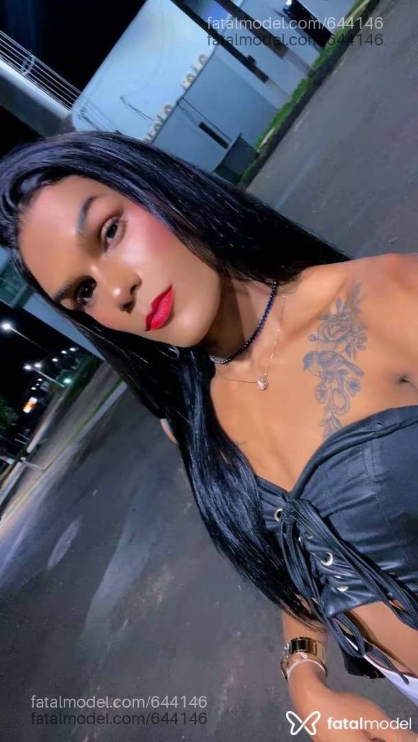 Acompanhante travesti morena (o) de olhos castanhos - Naty