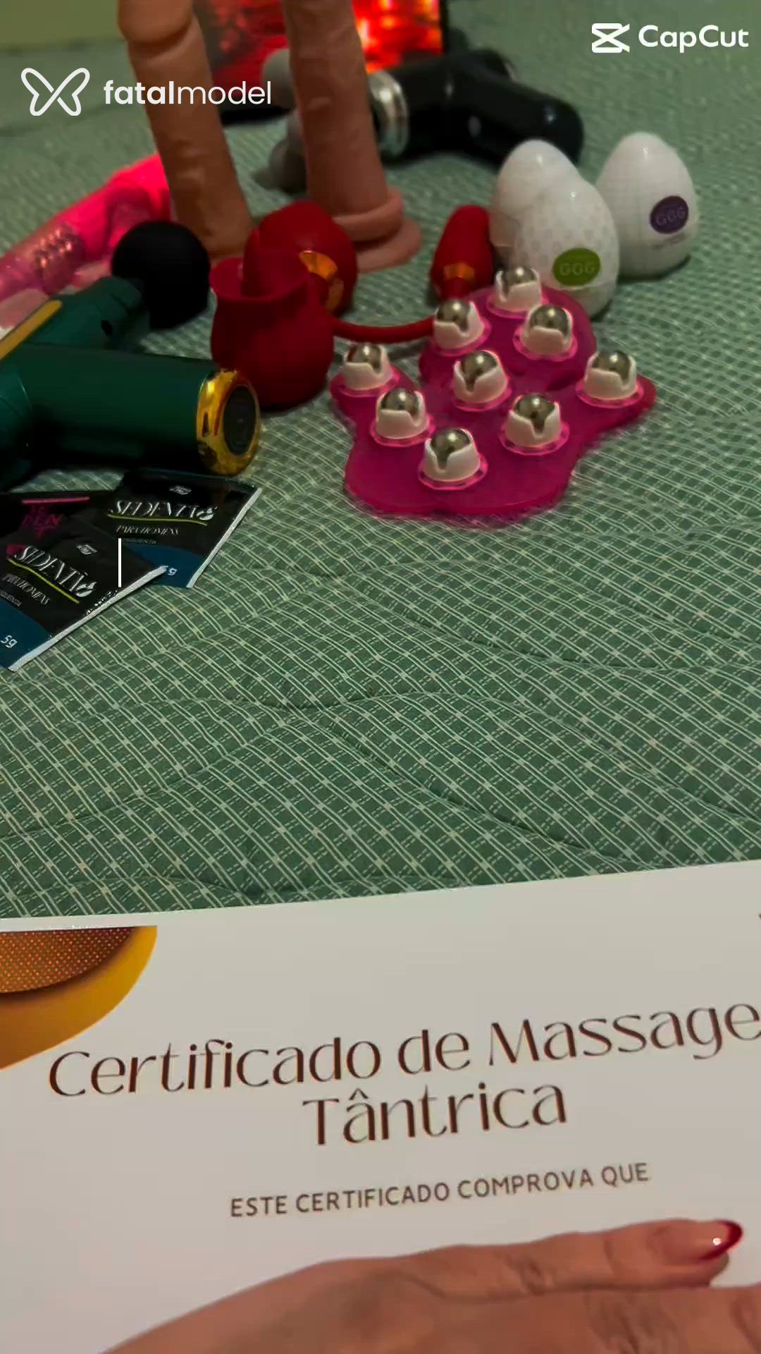 Acompanhante mulher loira (o) de olhos castanhos - Bia Prado