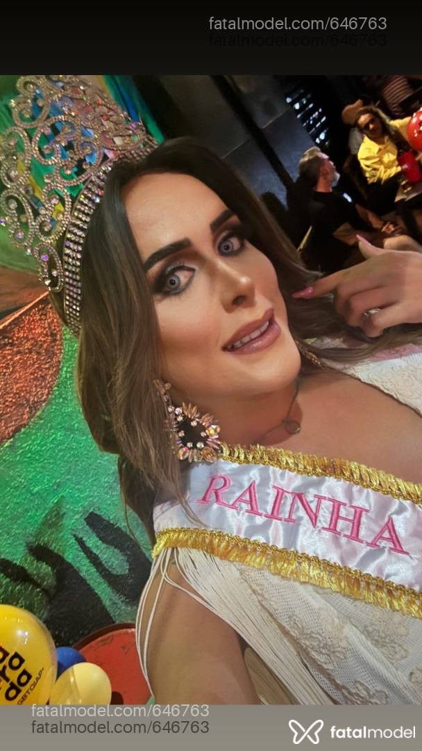 Acompanhante mulher trans loira (o) de olhos cinza em Ribeirão Preto - BABI CASTELLANO