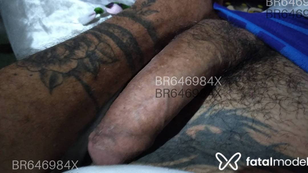 Acompanhante homem com cabelo castanho de olhos castanhos em Rondonópolis Acompanhante homem com cabelo castanho de olhos castanhos em Rondonópolis - Juninho Victor
