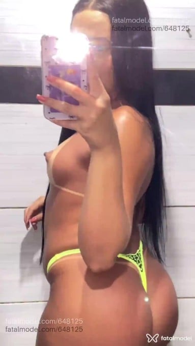Acompanhante mulher trans morena (o) de olhos pretos em Governador Valadares Acompanhante mulher trans morena (o) de olhos pretos em Governador Valadares - Aghata Loren