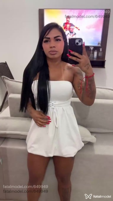 Acompanhante mulher morena (o) de olhos pretos em Uberlândia - Caroline