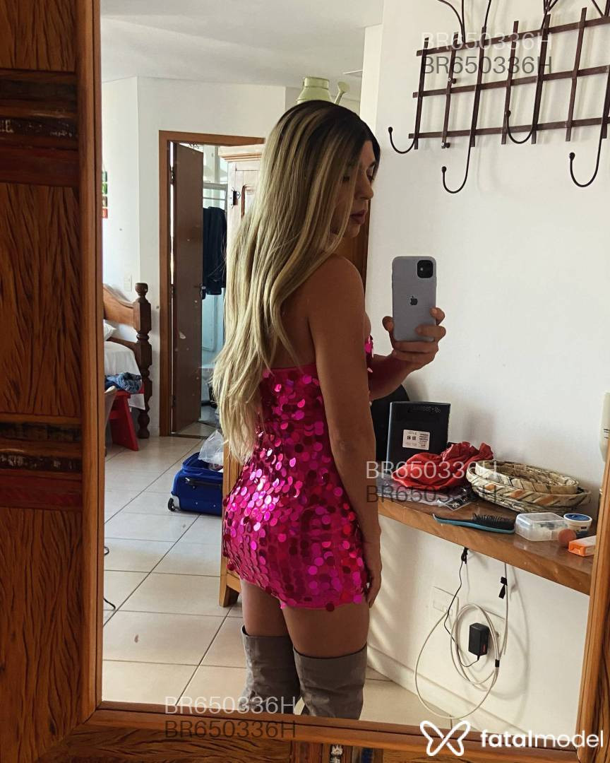 Acompanhante travesti loira (o) de olhos castanhos em Colatina - Vivi Nomar