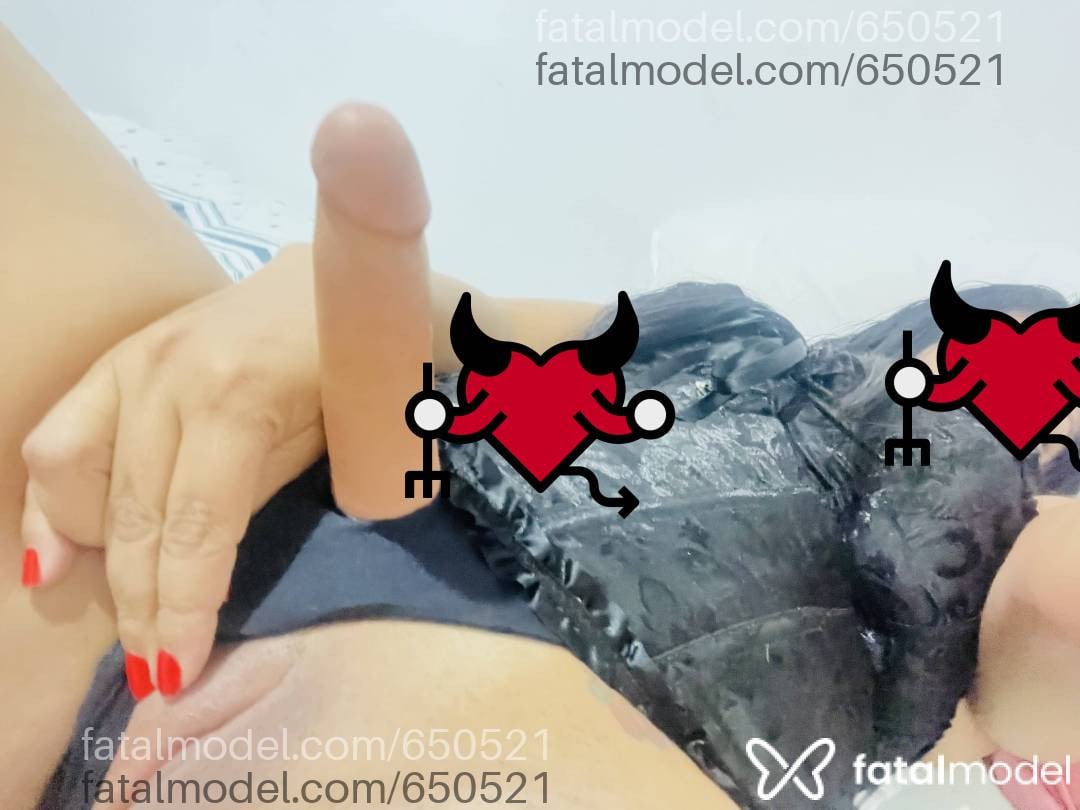 Acompanhante mulher com cabelo castanho de olhos castanhos - Mirella