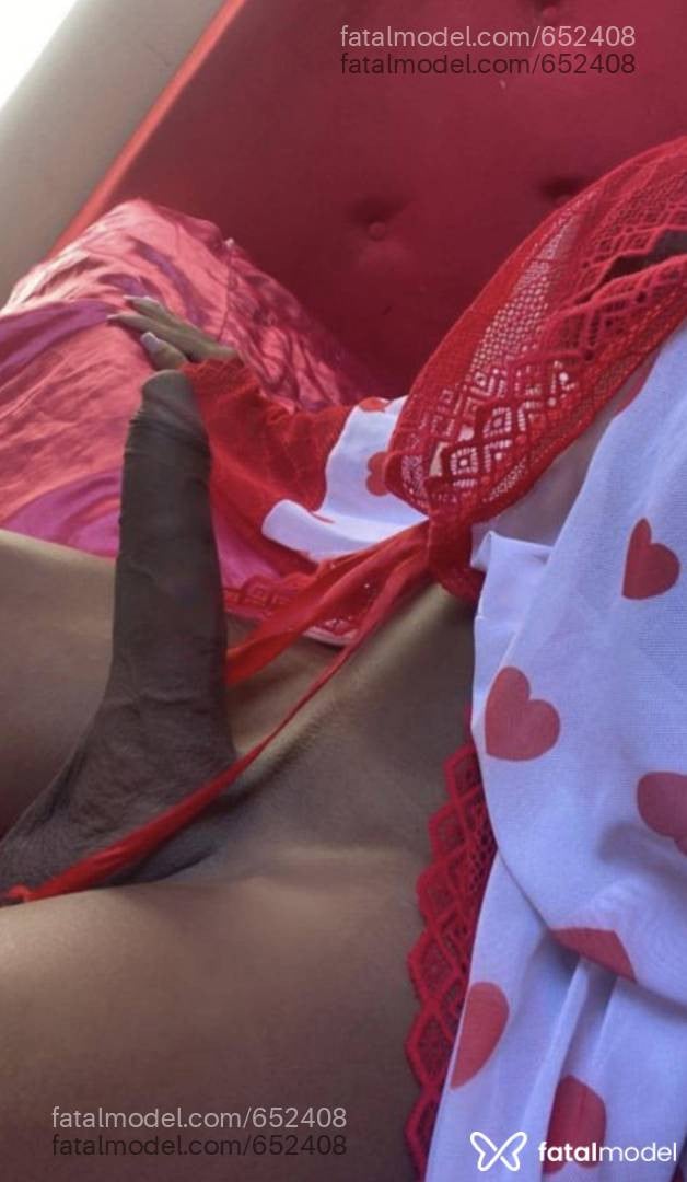 Acompanhante travesti morena (o) de olhos castanhos - Niick