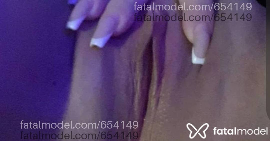 Acompanhante mulher loira (o) de olhos castanhos - Dudinhaaa