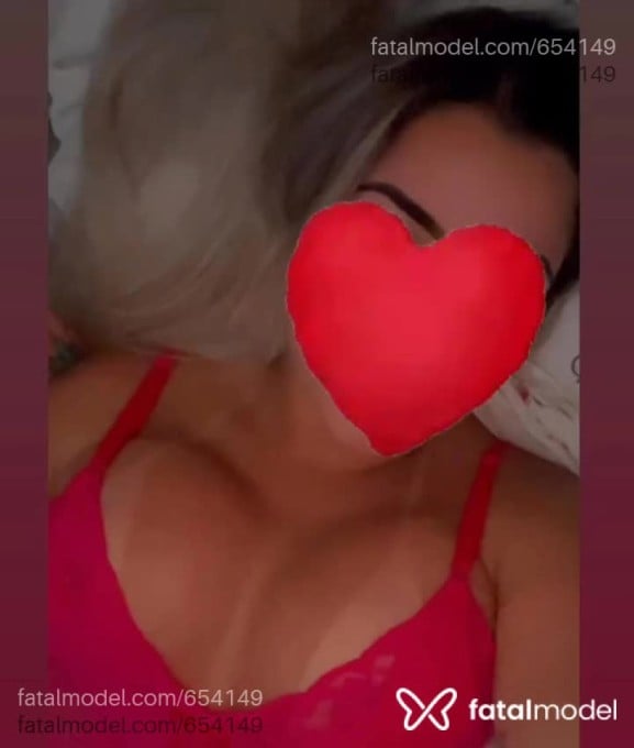 Acompanhante mulher loira (o) de olhos castanhos - Dudinhaaa