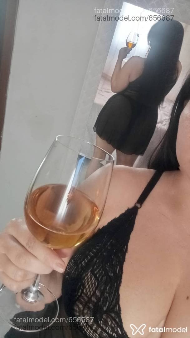 Acompanhante mulher com cabelo castanho de olhos castanhos em Matupá - Babi