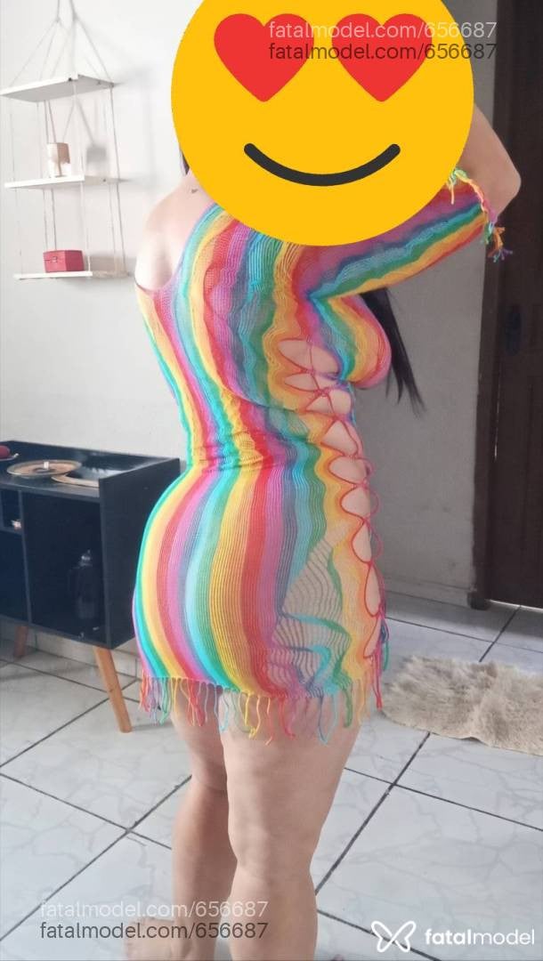 Acompanhante mulher com cabelo castanho de olhos castanhos - Babi