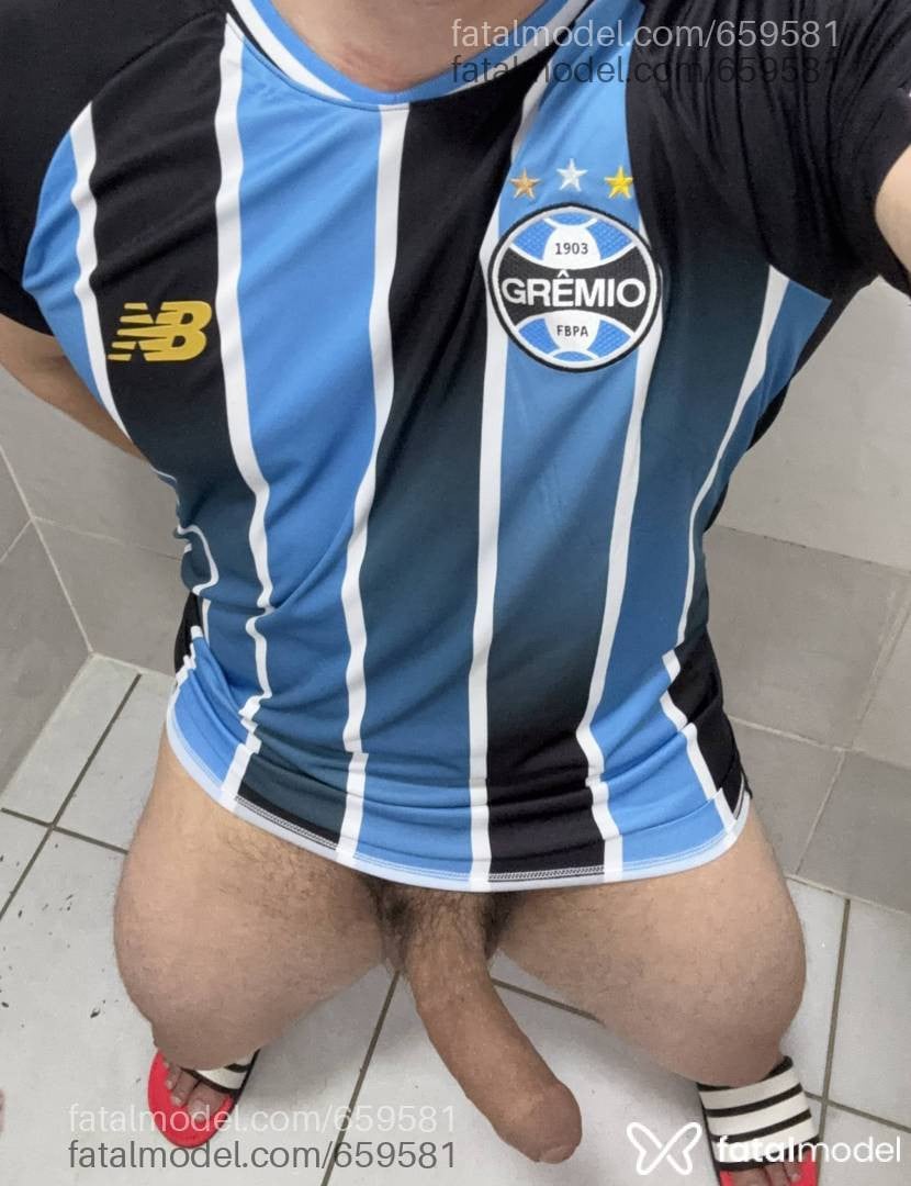 Acompanhante homem morena (o) de olhos castanhos - Dottado