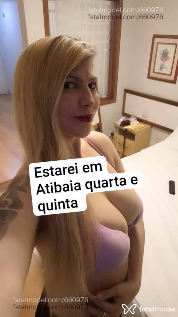Acompanhante mulher loira (o) de olhos verdes - Talita Gatalinda