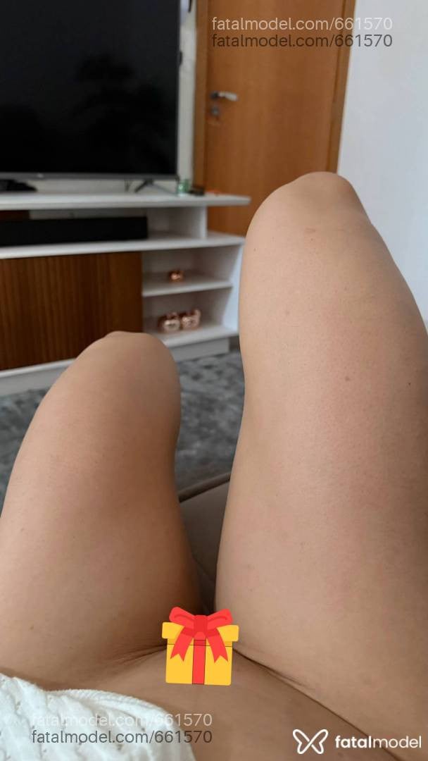 Acompanhante mulher morena (o) de olhos castanhos - Juliana