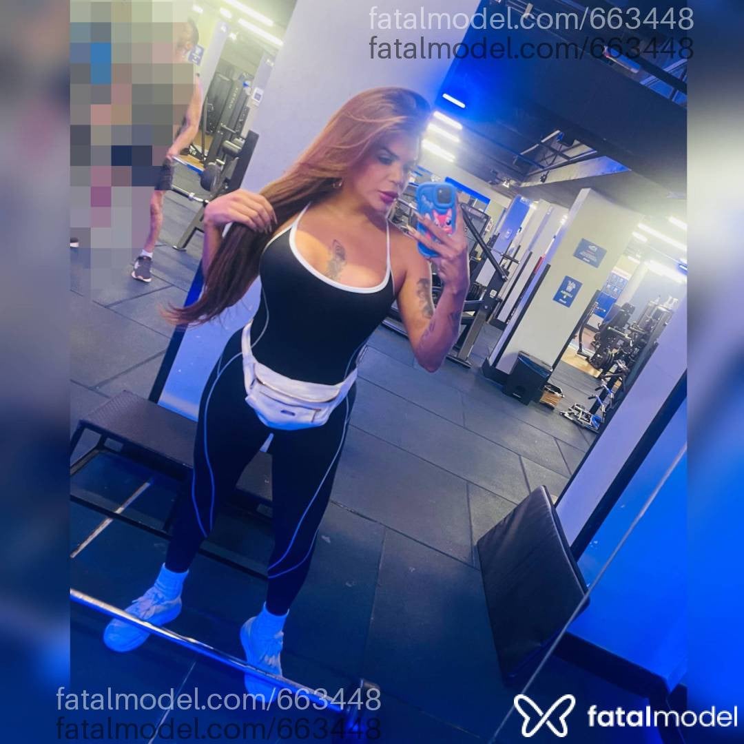 Acompanhante mulher trans com cabelo castanho de olhos castanhos - Ketllyn alcantaraA