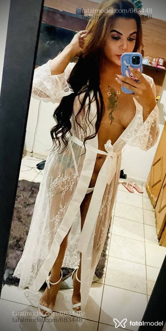 Acompanhante mulher trans com cabelo castanho de olhos castanhos em Uberlândia - Ketllyn alcantaraA