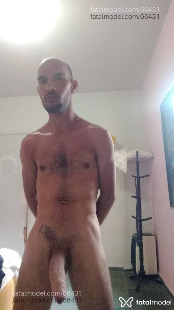 Acompanhante homem com cabelo castanho de olhos castanhos - Diogo Nardones