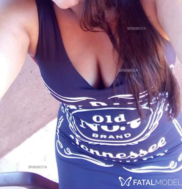 Acompanhante mulher morena (o) de olhos castanhos em Santa Helena de Goiás Acompanhante mulher morena (o) de olhos castanhos em Santa Helena de Goiás - Allice