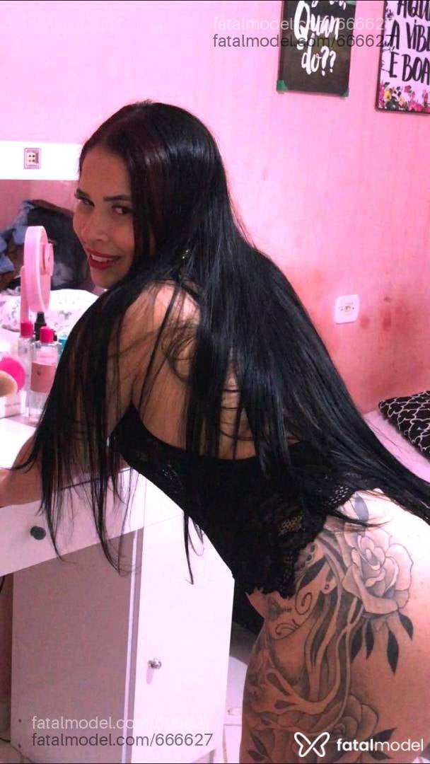Acompanhante mulher morena (o) de olhos cinza - ALINE FERRARI