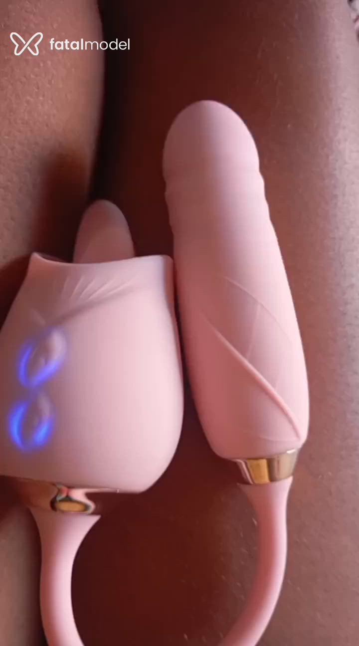 Acompanhante mulher com cabelo castanho de olhos mel - Danny Guzliski Acompanhante mulher com cabelo castanho de olhos mel - Danny Guzliski
