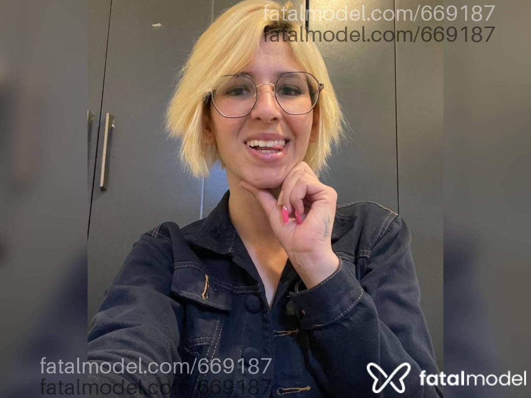 Acompanhante mulher loira (o) de olhos verdes - Alícia