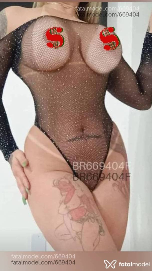 Acompanhante mulher loira (o) de olhos castanhos - Daiane