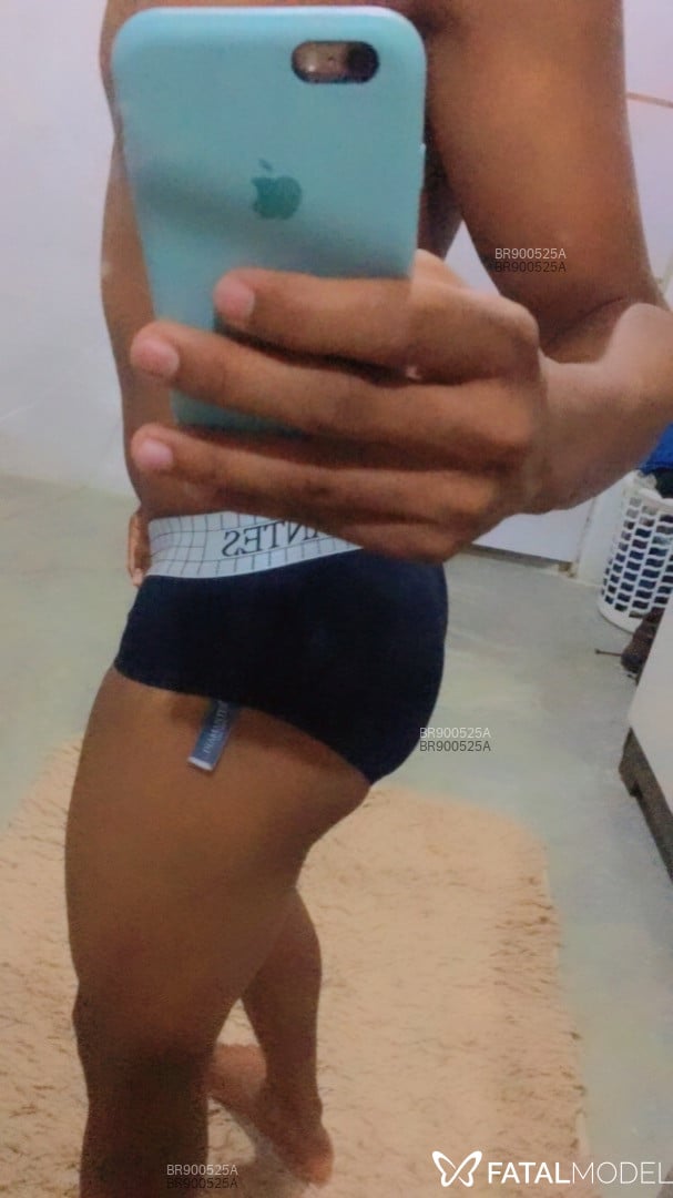 Acompanhante homem morena (o) de olhos pretos em Paulo Afonso Acompanhante homem morena (o) de olhos pretos em Paulo Afonso - Alleh