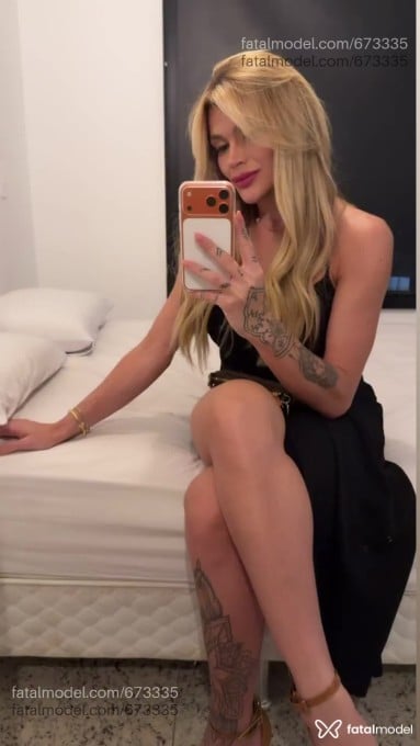 Acompanhante travesti loira (o) de olhos castanhos em Curitiba Acompanhante travesti loira (o) de olhos castanhos em Curitiba - Cynthia Cruz