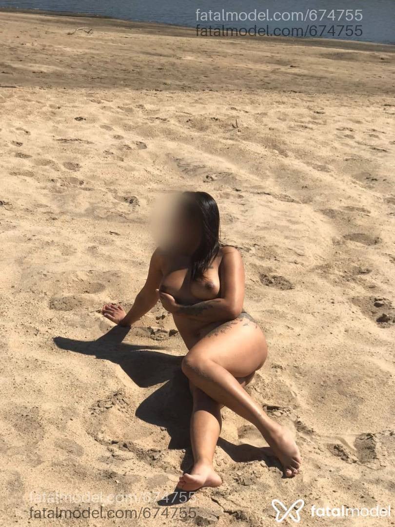Acompanhante mulher com cabelo castanho de olhos castanhos - Laís Ferreira