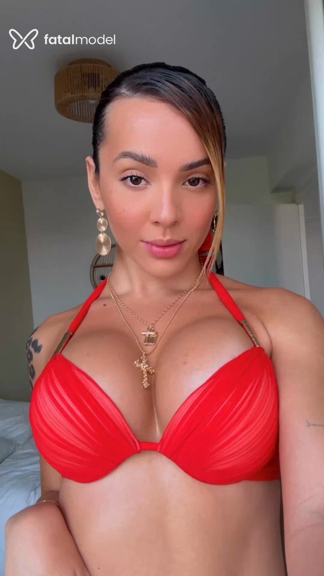 Acompanhante mulher trans loira (o) de olhos castanhos - Bárbara Babi Acompanhante mulher trans loira (o) de olhos castanhos - Bárbara Babi