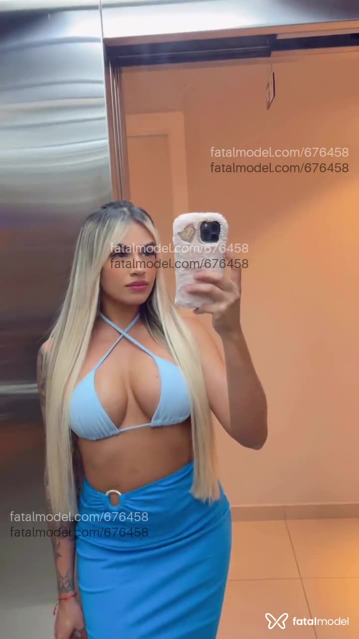 Acompanhante mulher loira (o) de olhos castanhos em Novo Hamburgo - Thayla