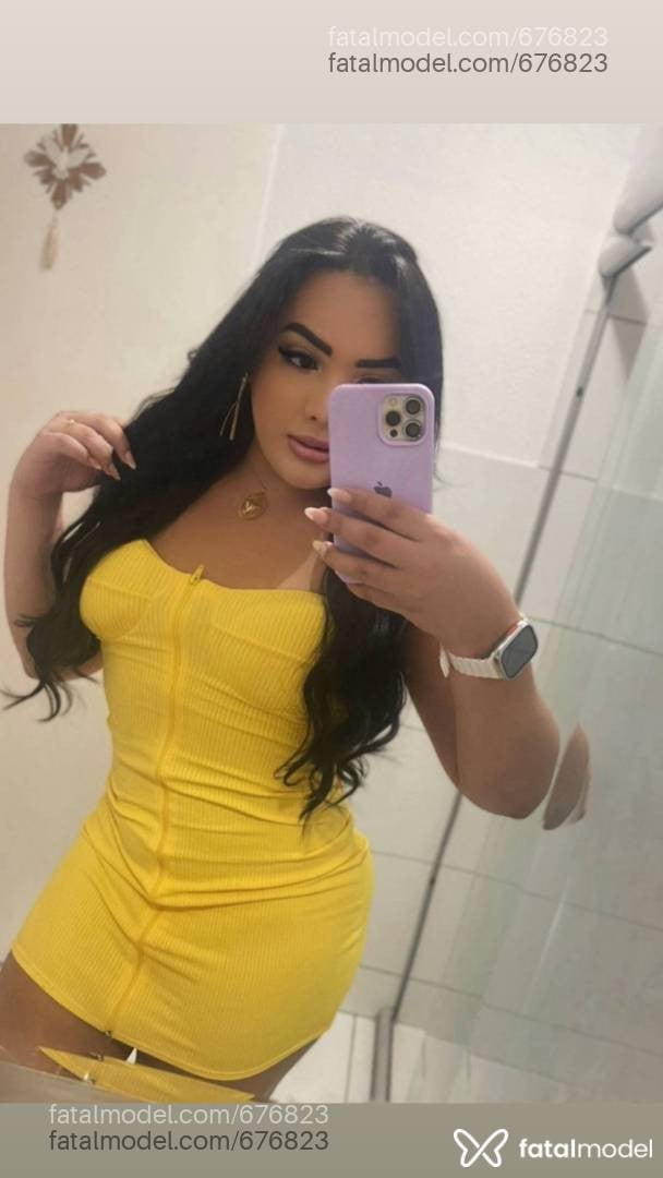 Acompanhante travesti morena (o) de olhos pretos - Mirella Garcia