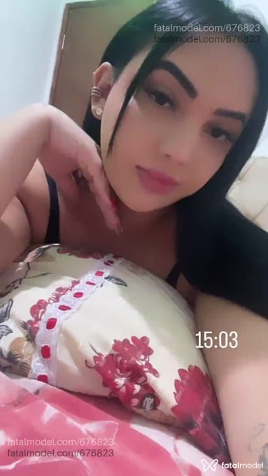 Acompanhante travesti morena (o) de olhos pretos em João Pessoa Acompanhante travesti morena (o) de olhos pretos em João Pessoa - Mirella Garcia