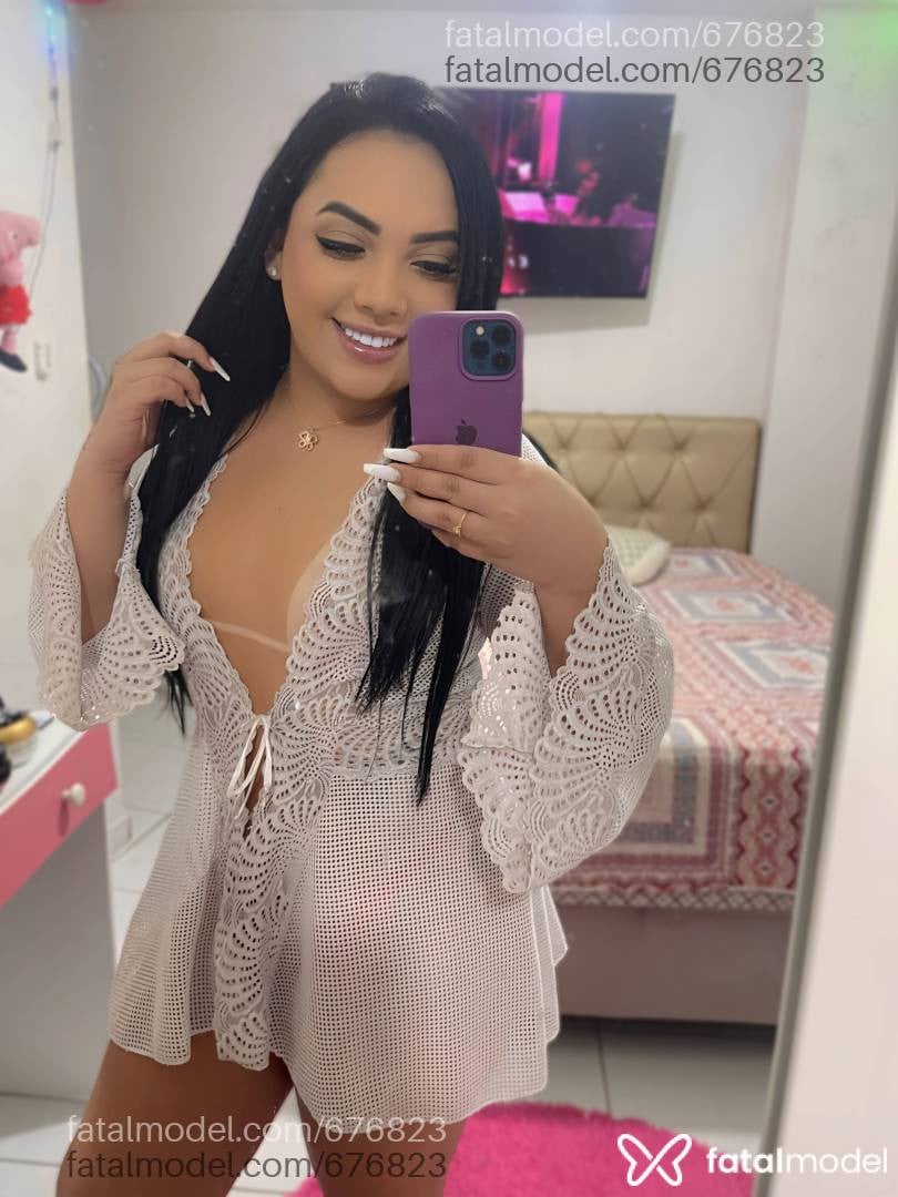 Acompanhante travesti morena (o) de olhos pretos - Mirella Garcia