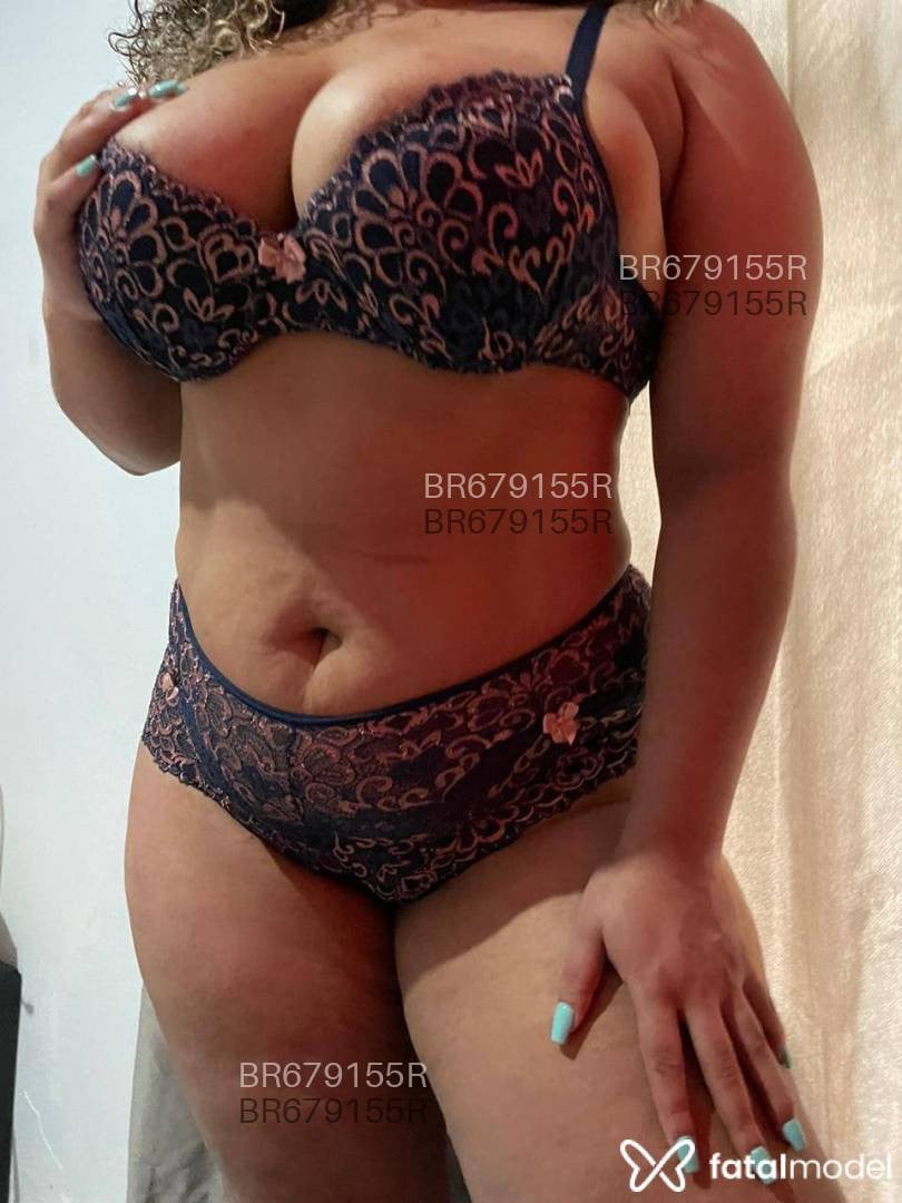 Acompanhante mulher com cabelo colorido de olhos pretos em Santa Cruz do Sul - PÂMELA MENEZES