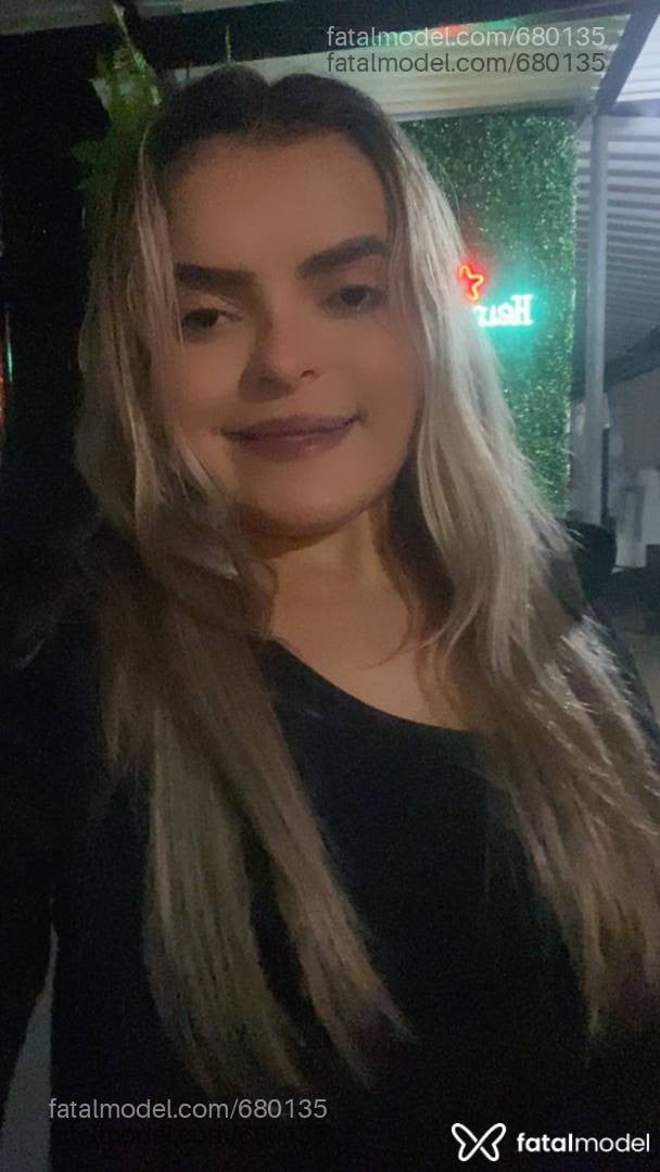 Acompanhante mulher loira (o) de olhos castanhos em Sertãozinho - Bruna Kelly