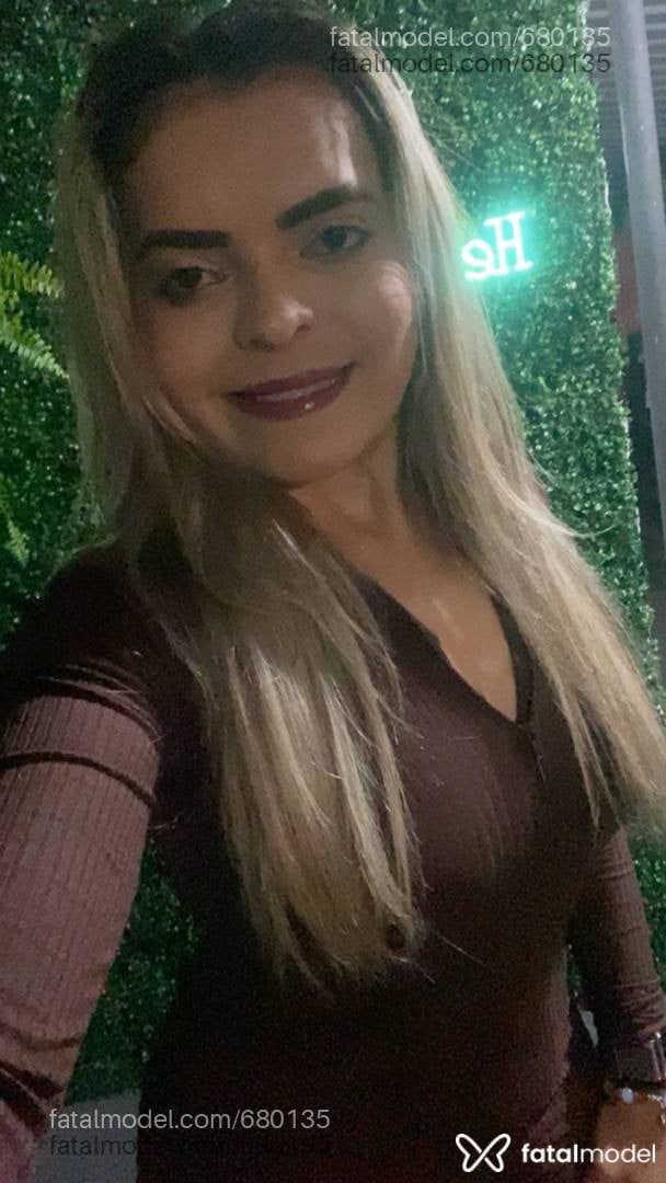 Acompanhante mulher loira (o) de olhos castanhos em Sertãozinho - Bruna Kelly