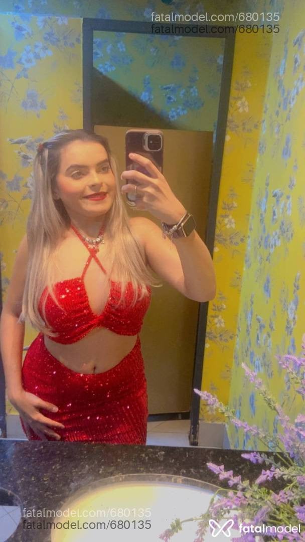 Acompanhante mulher loira (o) de olhos castanhos em Londrina - Bruna Kelly