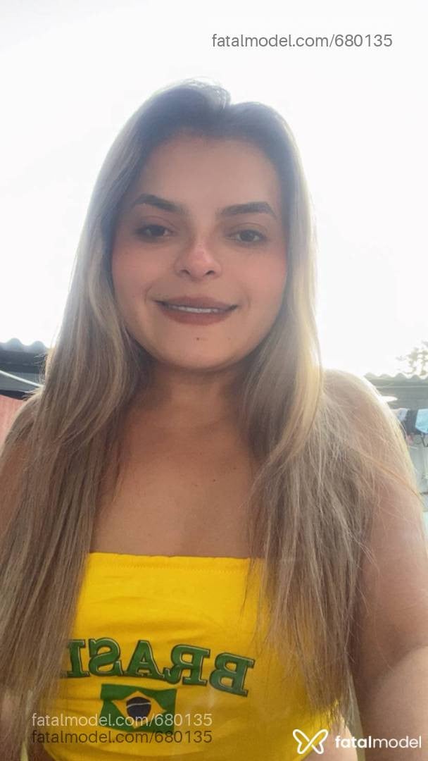 Acompanhante mulher loira (o) de olhos castanhos em Sertãozinho - Bruna Kelly