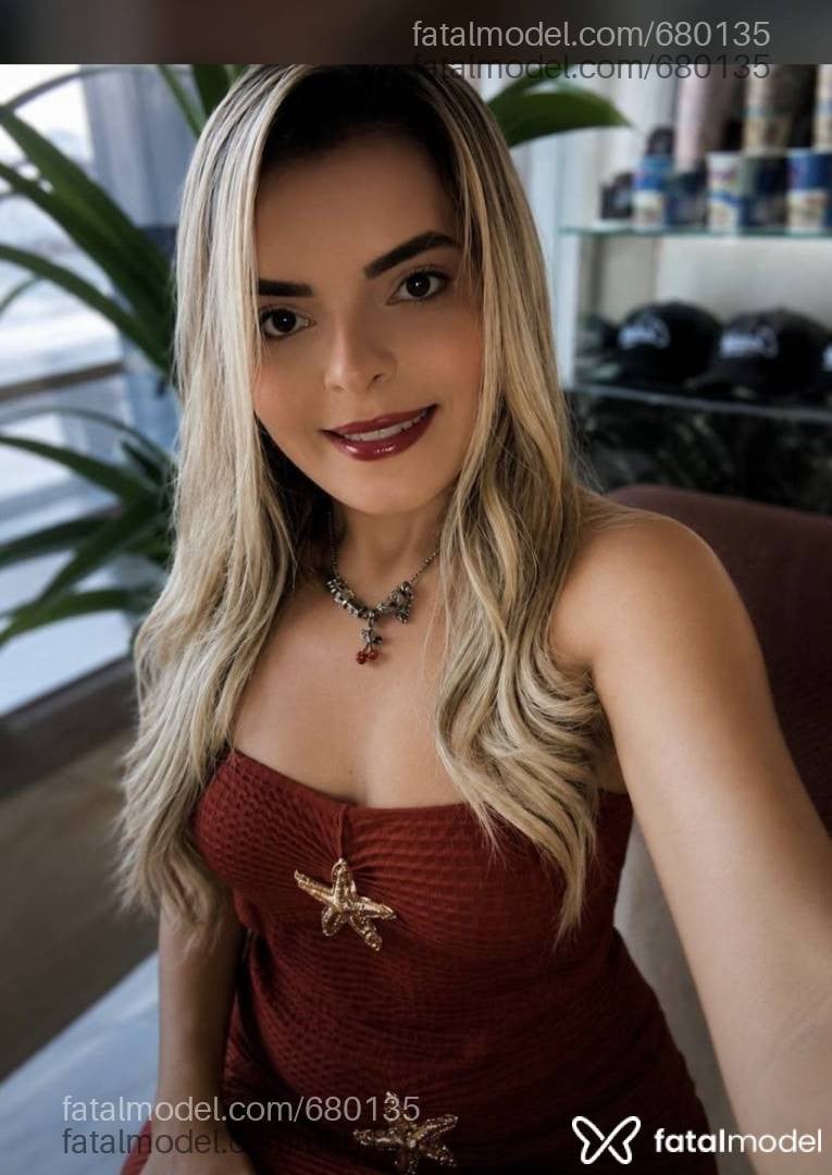 Acompanhante mulher loira (o) de olhos castanhos em Sertãozinho - Bruna Kelly